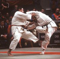 Jamasita Jaszuhiro (balra) kivételes bravúrt hajtott végre, a japán bajnok veretlenül zárta a pályafutását