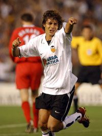 Pablo Aimar pályafutása elsô mesterhármasát szerezte a Bilbao elleni bajnokin