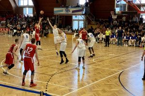 Az Alba Fehérvár szerezte meg a bajnoki címet a fiú juniorbajnokság Forrás: MKOSZ