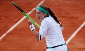 Ő az első női teniszező 1983 óta, aki nem kiemeltként játszhat Roland Garros döntőt. Forrás: Reuters