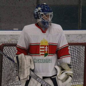 Spiller Péter (17) az USHL kapujában