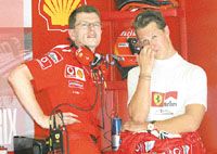 Schumacher (jobbra) úgy érzi, Räikkönen az idei szezonban már veszélyes rá (fotó: Czagány Balázs)