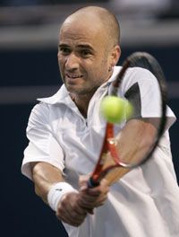 Agassi három szettben nyert