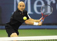 Andre Agassi a hatodik férfi, aki egyesben eljutott 800 gyôzelemig