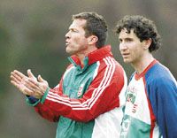 Van, akinek nem kell magyarázni, hogy milyen a német mentalitás: Lothar Matthäus biztosan szót ért a Werder Bremennel aranyérmet nyert Lisztes Krisztiánnal (fotók: Németh Ferenc)