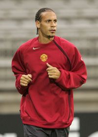 Letelt Rio Ferdinand eltiltása