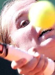 Karatancseva elôször szerepel a Roland Garroson, legalábbis a felnôtteknél &#8211; tavaly ô nyert a junioroknál
