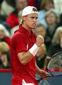 Lleyton Hewitt kilenc szettlabdát hárítva nyert a második fordulóban