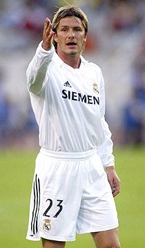 David Beckham: manapság mindenki odamegy, ahová akar ? és az is mindegy, egy klubban hány külföldi játszik, avagy a Realban egyelôre csak cél az ?újraspanyolosítás? David Beckham: manapság mindenki odamegy, ahová akar ? és az is mindegy, egy klubban hány külföldi játszik, avagy a Realban egyelôre csak cél az ?újraspanyolosítás?