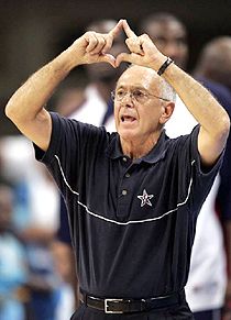 Larry Brown egyszer nyert bajnoki aranygy&#251;r&#251;t a Detroit Pistonsszal