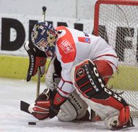 Jaroslav Ferjo, a Dunaferr szlovák kapusa bombaformában védett a lengyelek ellen is (Fotó: Meggyesi Bálint)