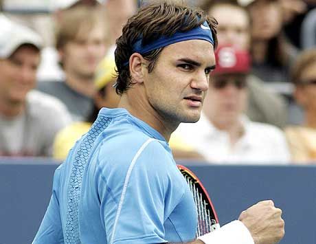 Roger Federer szép csendben bemasírozott az elôdöntôbe, ráadásul ellenfele tiszteletét is kivívta