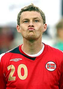 Ole Gunnar Solskjaer három év elteltével a norvég válogatottba is visszatérhetett