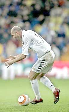 Zinedine Zidane nem hiába bűvolte a labdát