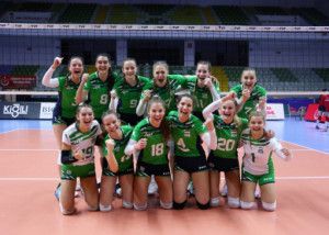 Eb-kvalifikációt ünnepelhet az U17-es leányválogatott Forrás: hunvolley.hu