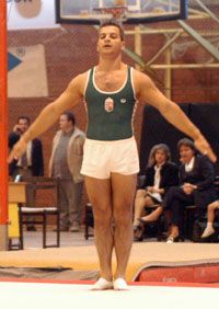 Gál Róbert talajon remek teljesítményt nyújtva megelôzte a világbajnok Dragulescut