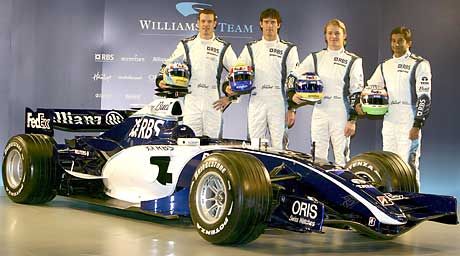 Alex Wurz (balról), Mark Webber, Nico Rosberg és Narain Karthikeyan a négy szerencsés, aki az idén vezetheti a Williams leg-újabb versenygépét, a pénteken bemutatott FW28-ast