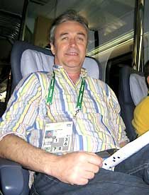 A vasúti kocsiban utazva Ralf Edström boldogan emlékezett vissza arra a felejthetetlen budapesti gólra A vasúti kocsiban utazva Ralf Edström boldogan emlékezett vissza arra a felejthetetlen budapesti gólra