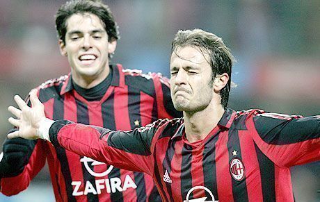 A Milan, úgy t?nik, képes megtartani sztárjait, legalábbis Kaká (balra) és Alberto Gilardino egyelôre marad