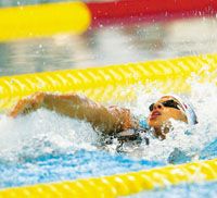 Szepesi Nikolett váratlanul került be a 100 méteres hátúszás döntôjébe, s ha már ott lehetett, egészen a negyedik helyig jutott (Fotó: Meggyesi Bálint)