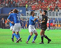 Moreno nemcsak a világbajnokságon osztotta a piros lapot, hazája bajnoki meccsein is szívesen folyamodik e büntetésmódhoz