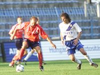 A technikás irányító, Dvéri Zsolt (balra) korábbi csapata, az Újpest ellen segítheti elsô gyôzelméhez a fehérvári futballcsapatot