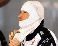 Jacques Villeneuve-öt ezúttal a Renault-val hozták hírbe &#8211; a pletykák szerint talán már két hét múlva Kínában visszatérhet a kanadai világbajnok, méghozzá a kék-sárga versenyautóval, Trulli helyetteseként