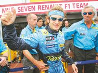 A Barcelonában villámrajtot vevô Jarno Trullinak már nagyon kijárt a rajtelsôség, az olasz pilóta az egyik kedvenc pályáján indulhat az élrôl – büszke is rá menedzsere és csapatfônöke, Flavio Briatore