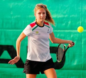 Szabanin Natália a leány U14-es korosztály nagy esélyese Forrás: tennisfoto.net