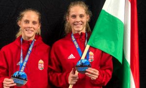 Luana (balra) és Viviana otthon is nagy elánnal készülnek Forrás: wtftaekwondo.com