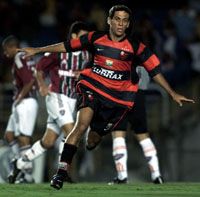 Jean szerezte a riói bajnokság elsô felvonását megnyerô Flamengo második gólját az ôsi rivális Fluminense elleni mérkôzésen