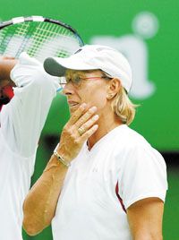 A három számban is rajthoz álló 47 éves Martina Navratilova lesz az idei Roland Garros fô attrakciója