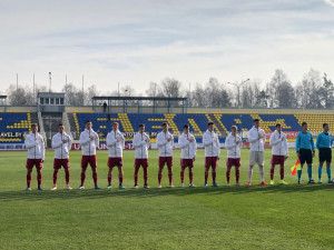 Az U17-es válogatott a lettek elleni párharc előtt a Torpedo Stadionban Forrás: mlsz.hu