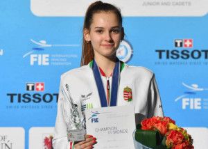 Szűcs Luca ezüstérmet szerzett a Szocsiban zajló junior vk-versenyen Forrás: Magyar Vívó Szövetség
