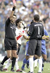 Pato, azaz Roberto Abbondanzieri kapus kiállítása sem pecsételte meg a Boca Juniors sorsát a River Plate elleni örökrangadón