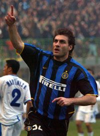 Christian Vieri pályafutása második mesternégyesét szerezte a Brescia elleni meccsen