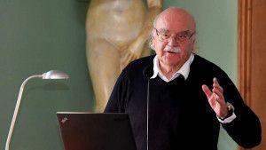 Dr. Szabó Tamás magántanár, a Testnevelési Egyetem sporttudományi és diagnosztikai laboratóriumának vezetője