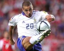 David Trezeguet az Eb óta elôször lép pályára a francia válogatottban