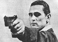 Takács Károlynak hiába vitte le a jobb kézfejét egy gránát, másik kezével kétszeres olimpiai bajnok lett