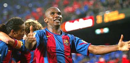 Samuel Eto&#8217;o fél éve játszik a Barcelonában, de máris meghódította az ottani közönséget