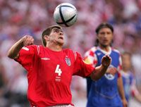 Steven Gerrard (képünkön balra) játéka kérdéses, ha nem épül fel, David Beckham a jobb oldalról kénytelelen lesz középre húzódni