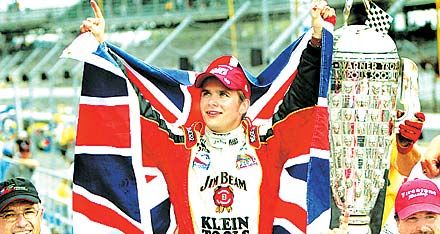 A brit Dan Wheldon harmadszor indult el a világhírû Indy 500-on
