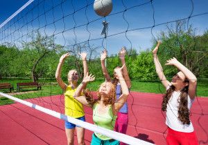 A legfiatalabbak a manó korosztályban ismerkedhetnek meg a röplabdával Fotó: Shutterstock