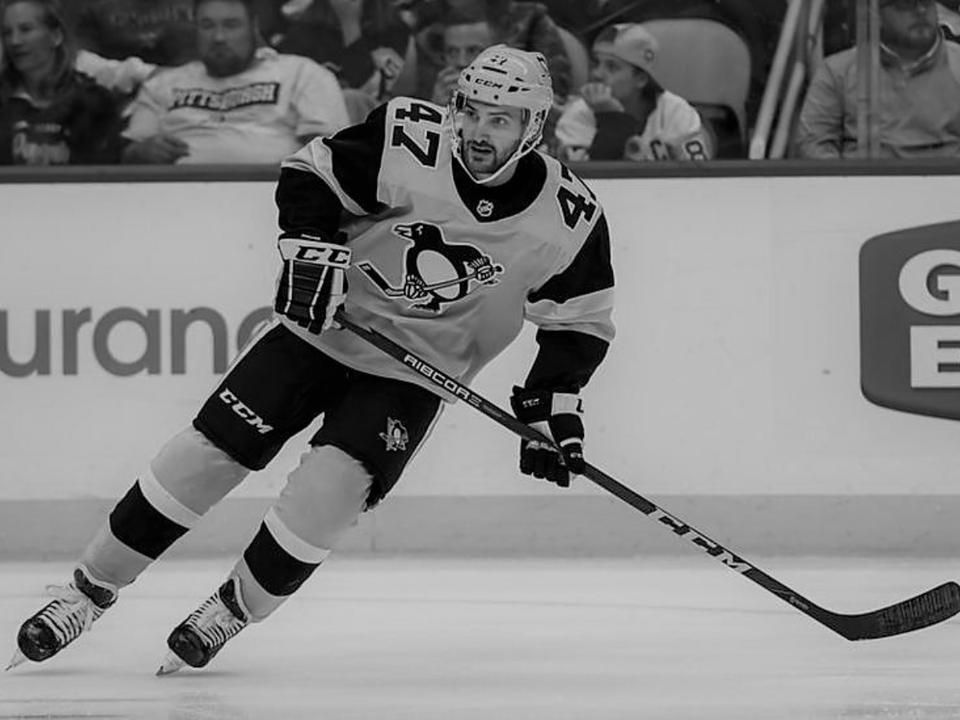 Adam Johnson 13 mérkőzésen az NHL-es Pittsburgh Penguinsben is szerepelt (Fotó: Getty Images, archív)