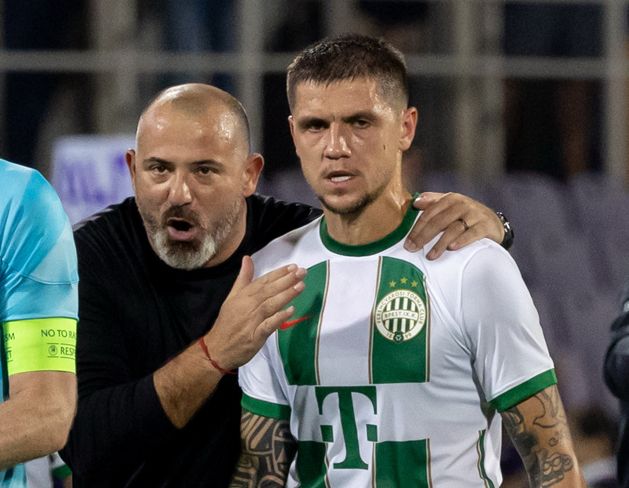 Dejan Sztankovics vezetőedző (balra) nemcsak Muhamed Besicet, hanem az összes ferencvárosi labdarúgót feltüzeli a csütörtöki Európa-konferencialiga-meccsre (FOTÓ: ÁRVAI KÁROLY)