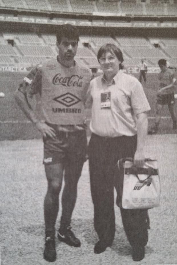 Rai, a brazil válogatott 1993-ban csúcsformában játszó csillaga és Dénes Tamás