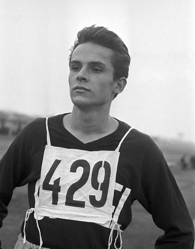 1957: ifjúsági öttusaverseny-győztesként