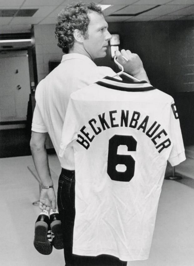 1983-ban a New York Cosmosban fejezte be játékoskarrierjét (Fotó: Getty Images)