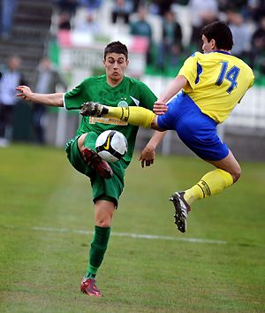 Lowton a következő szezonra is zöld-fehérbe öltözik