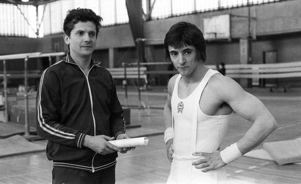 1976: edzőjével, Vigh Lászlóval a később Montrealban olimpiai aranyérmet hozó évben (Fotó: Fortepan/Urbán Tamás)